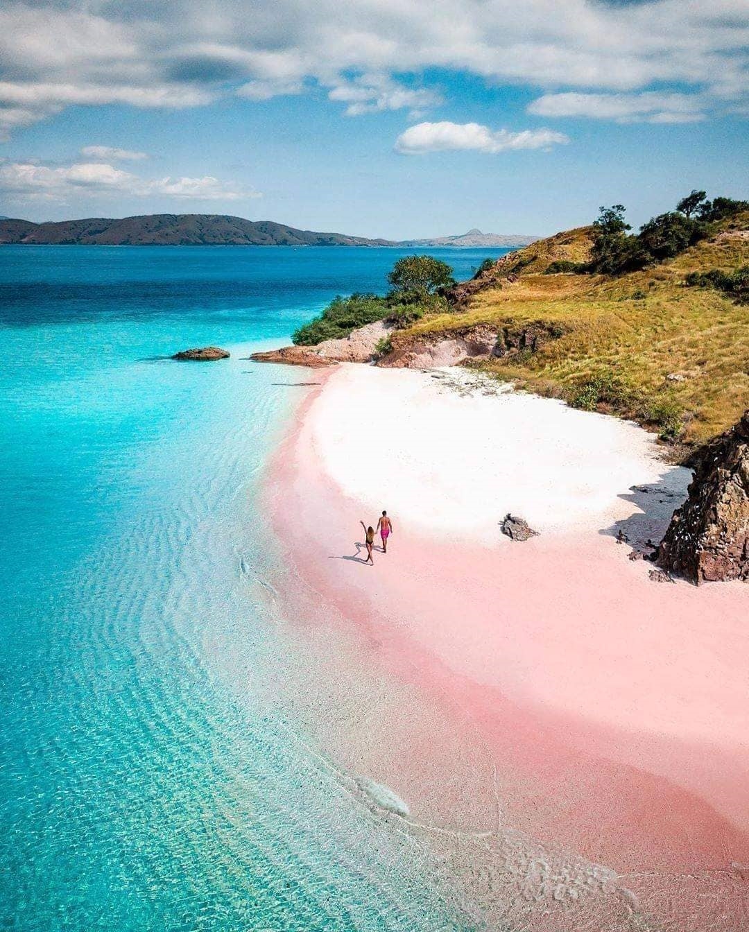 7-Islands-And-Beaches-Near-Thailand-That-Are-Worthy-Alternatives-To-Bora-Bora-Maldives-7